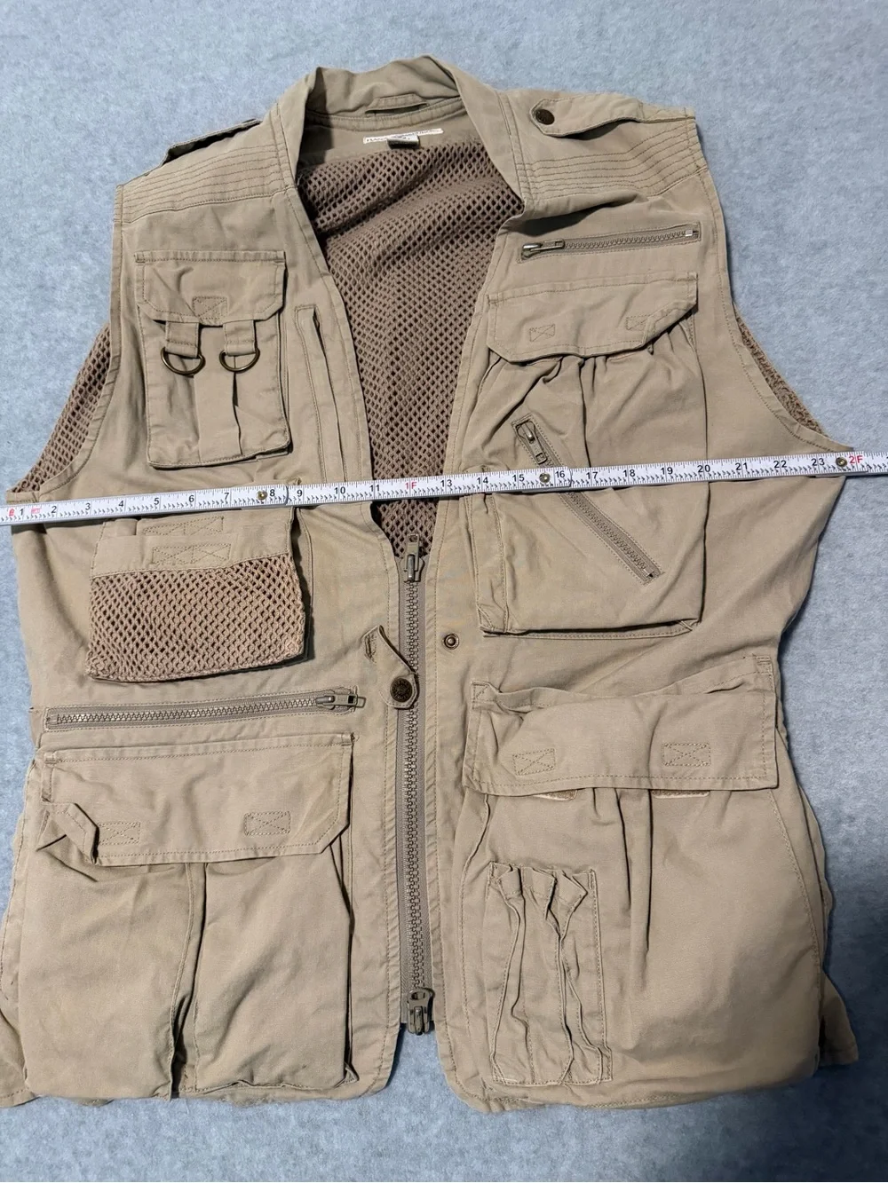 Banana Republic Safari Photographer Hiking Hunting Camping Fishing Khaki Vest M